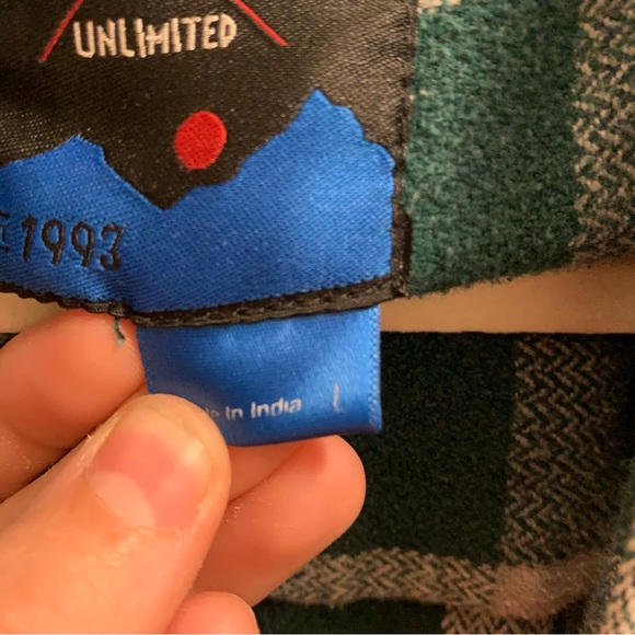 KAVU Plaid Button Down Shirt L - Picture 3 of 8